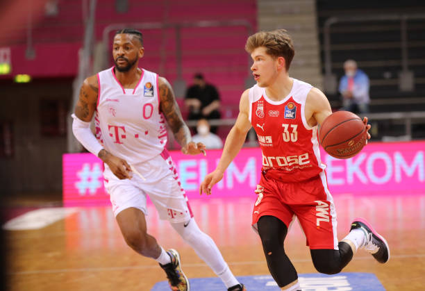 布朗选择回 布朗选择回