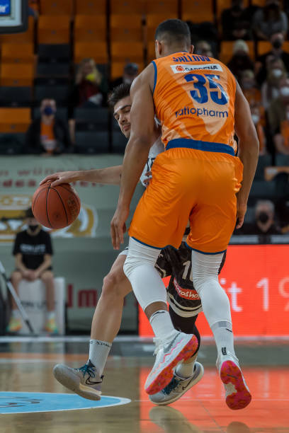 场无人问津 场无人问津